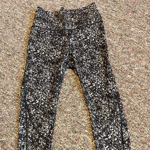 All in motion leggings - Picture 2 of 3